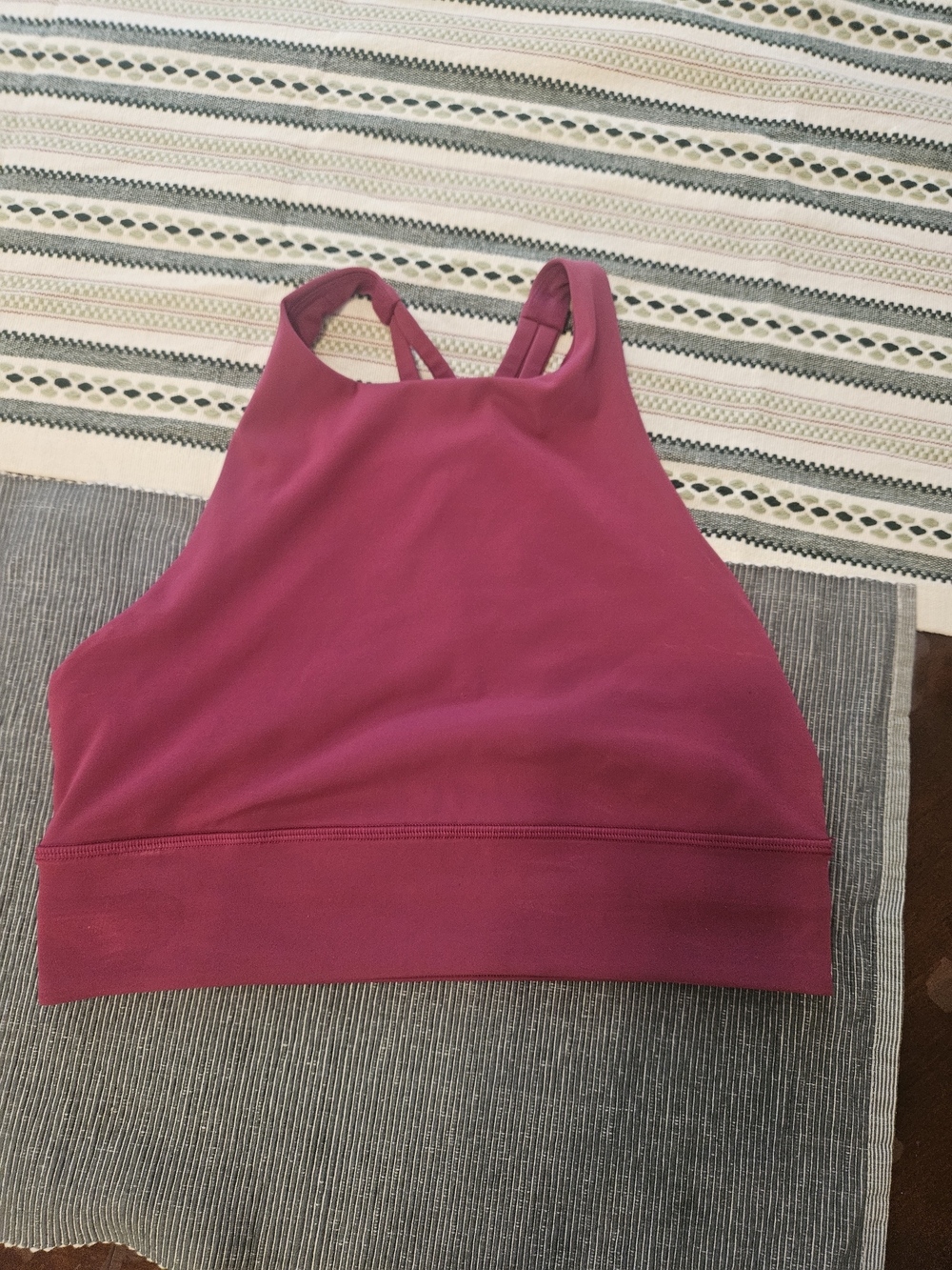 Lululemon Enery High Neck Longline Sports Bra Magenta Purple Size 6